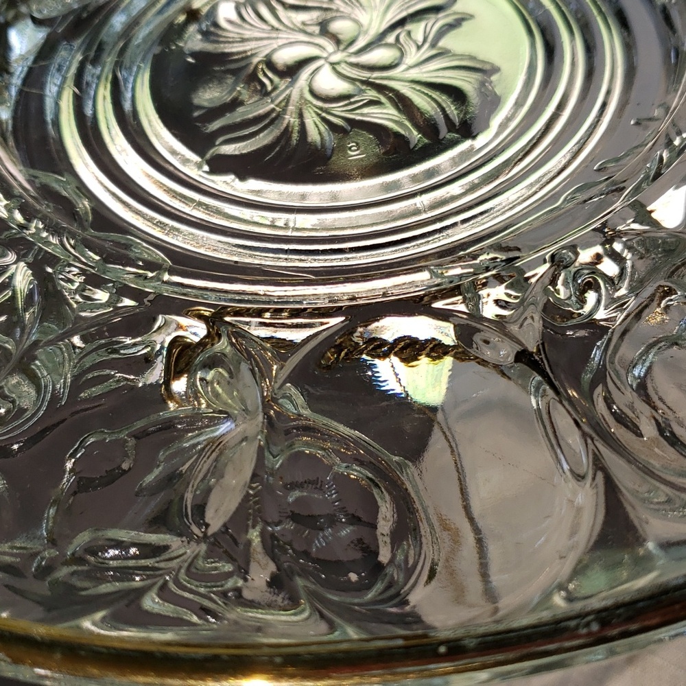 Jeannette glass co vtg egg plate - Picture 2 of 4